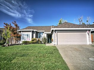 4064 Alex Ln, Carmichael, CA 95608