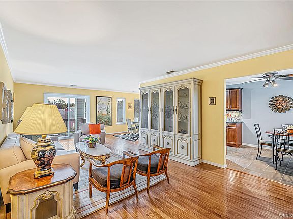 2nd image of 704 Fenway Road