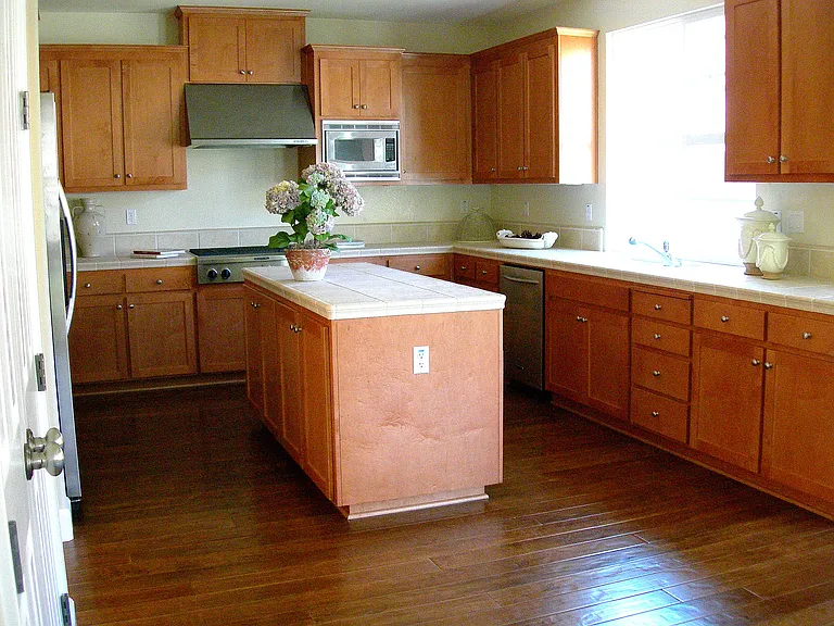 60 Laurelwood Dr — Photo 6