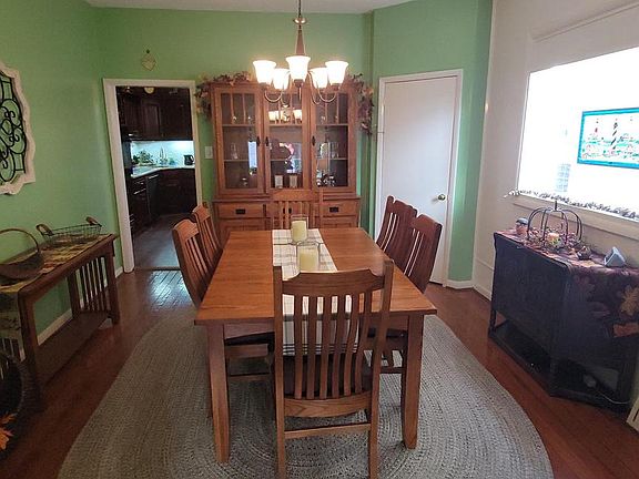 5th image of 8088 Fairview St