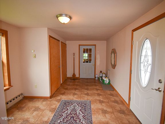 5th image of 26 Parkwood Dr