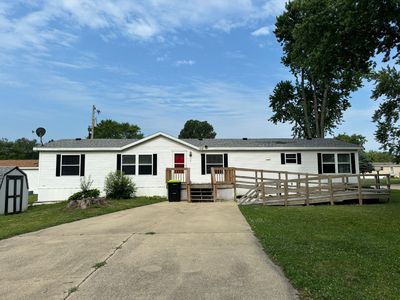 328 McLean St E, Mahomet, IL, 61853
