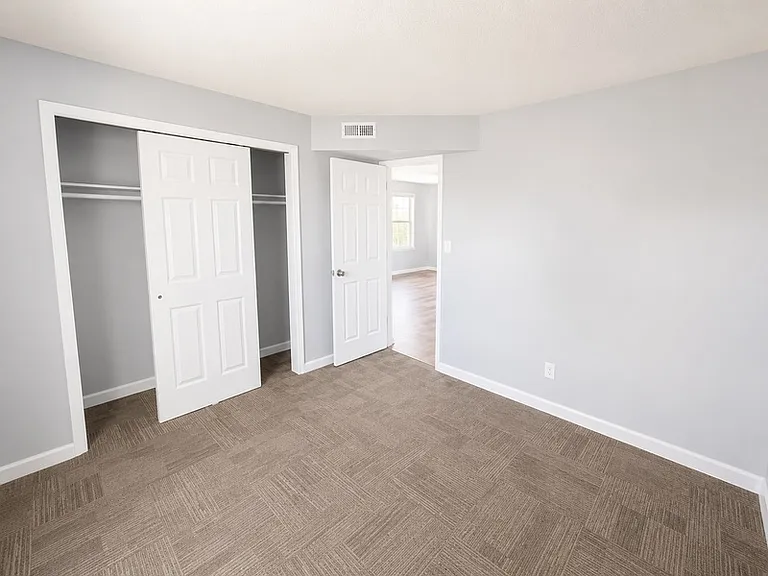 401 N Main St #4B — Photo 9