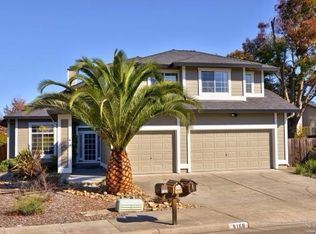 9168 Piccadilly Cir, Windsor, CA 95492