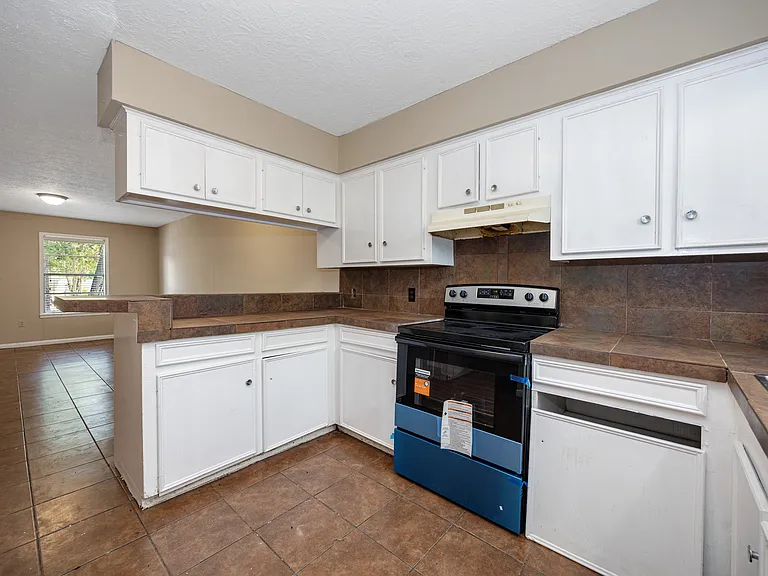 1604 N Roberson St #B — Photo 17