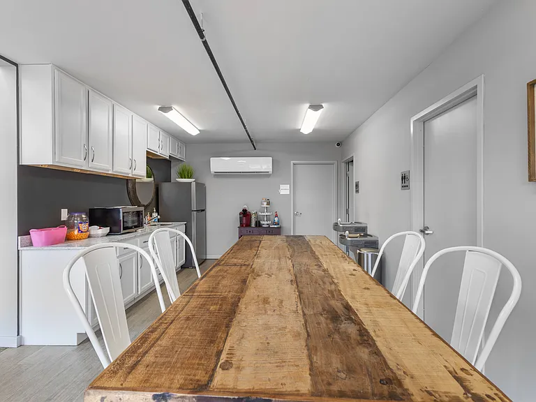 Clarksville Lofts — Photo 14