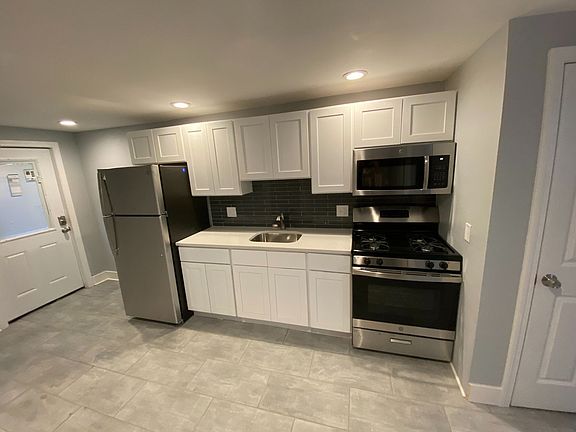 2nd image of 79 Haven St Floor 1