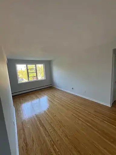 2 bed, 1.0 bath, 760 sqft, $1,695 — Photo 4