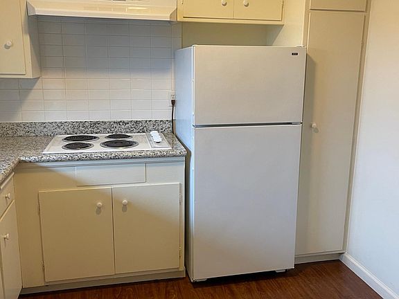 4th image of 1718 Sequoia Ave APT 3