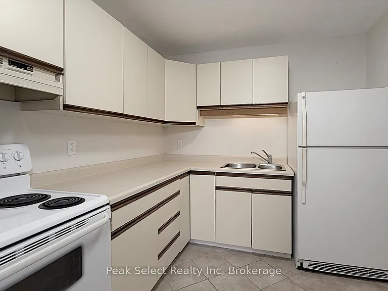 20 Water St S #31 — Photo 5