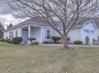 2 Quicksilver Ct, Lakewood, NJ 08701