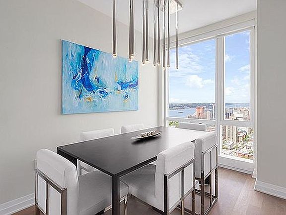 5th image of 460 W 42nd St APT 52N