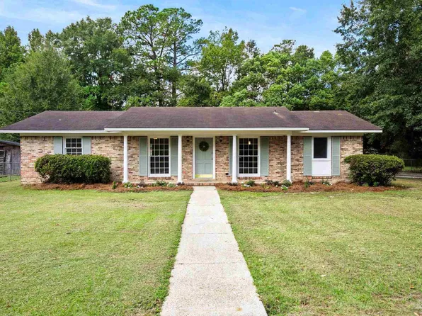 216 6th Ave, Atmore, AL 36502
