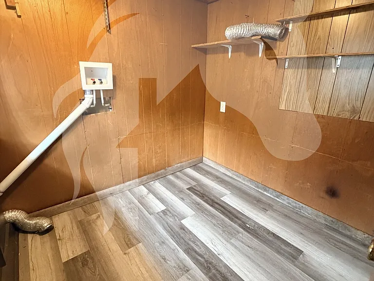 1123 Holly St — Photo 11