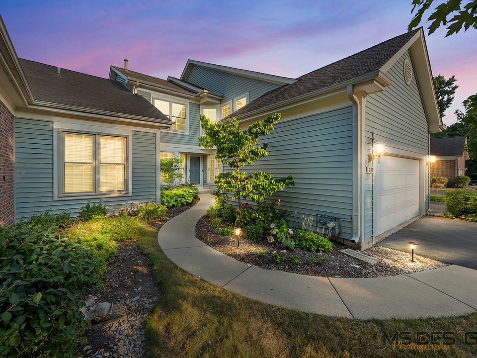 1st image of 233 Parktrail Ct #233