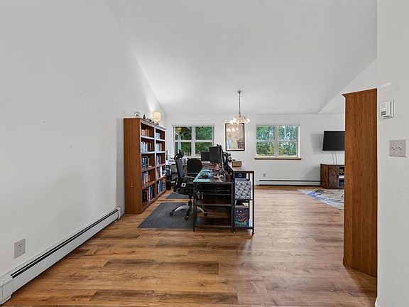 2nd image of 79 Aspen Trail