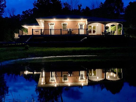 3rd image of 2088 Indian Point Dr