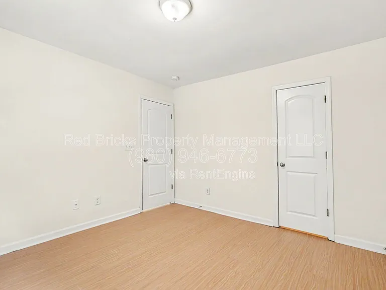 10420 Benfield Rd — Photo 25