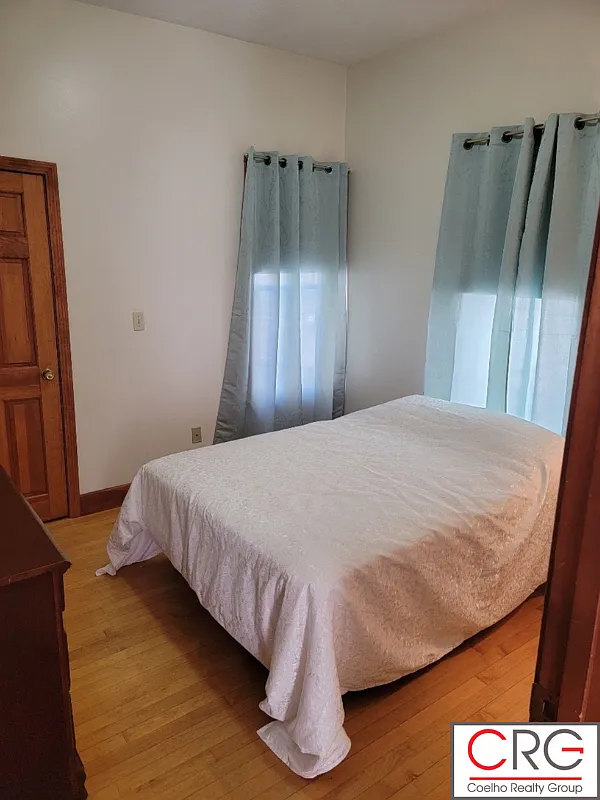 2 bed, 800 sqft, $2,800 — Photo 2