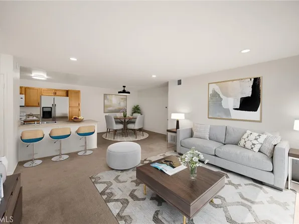 2521 W Sunflower Ave Unit R8, Santa Ana, CA 92704