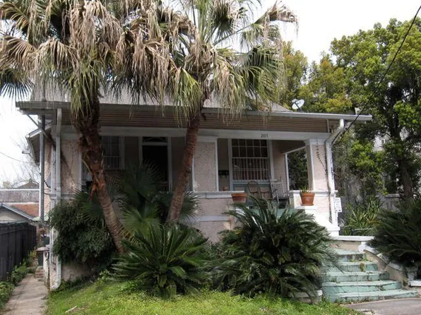 2017 Chestnut St APT A, New Orleans, LA 70130