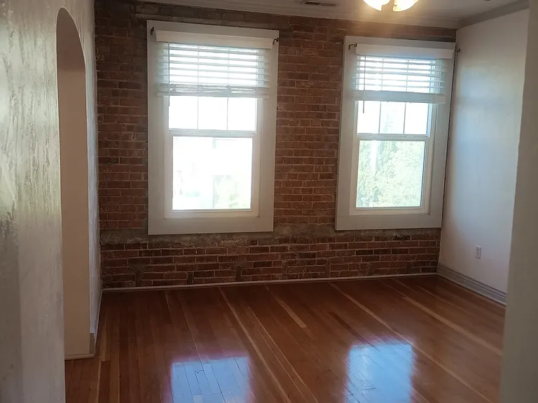 416 W Lewis St #101 — Photo 13
