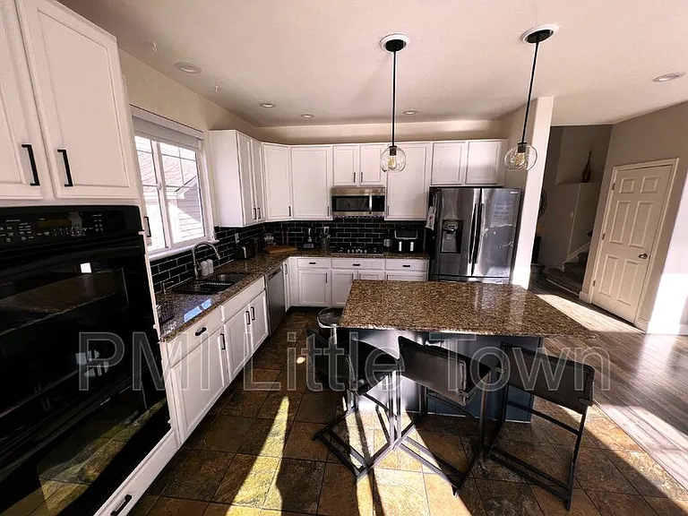 24646 E Florida Ave — Photo 8
