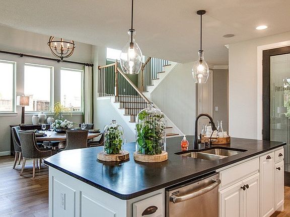 The Jewel - Kitchen