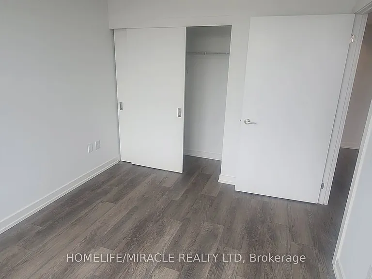 5 Wellington St S #1108 — Photo 15