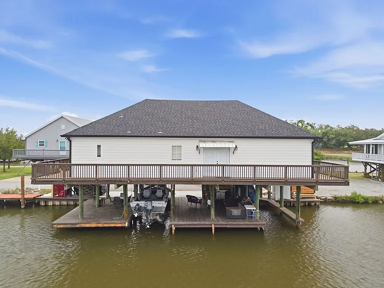 7238 Pirates Cove Ln — Photo 14