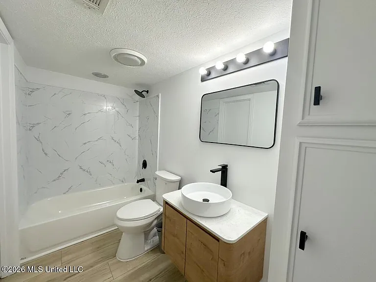 62 Shore Dr — Photo 10