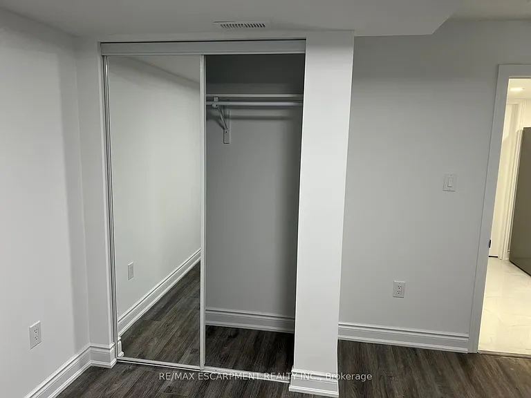 40 Pagebrook Cres #BASEMENT — Photo 6
