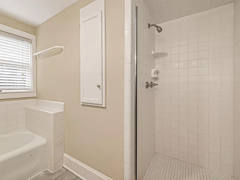 1807 Crocker St #A — Photo 26