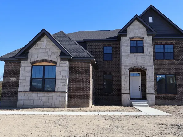 61836 Hevel Ln, Washington, MI 48094