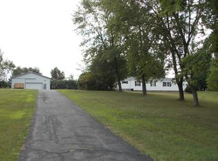 W5979 8th Ln, Montello, WI 53949