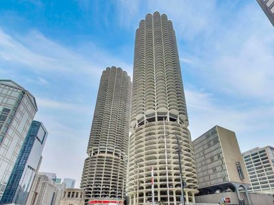 300 N State St APT 2305, Chicago, IL, 60654