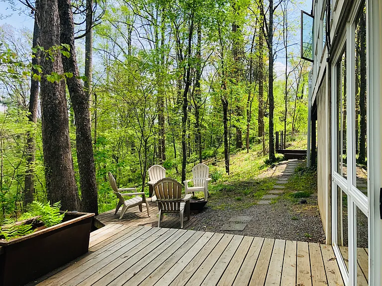 27 Chateau Pl — Photo 10