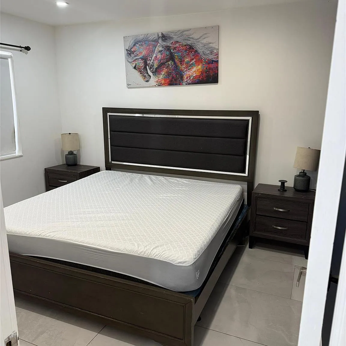 2 bed, 1.0 bath, 4617 sqft, $2,200 — Photo 4