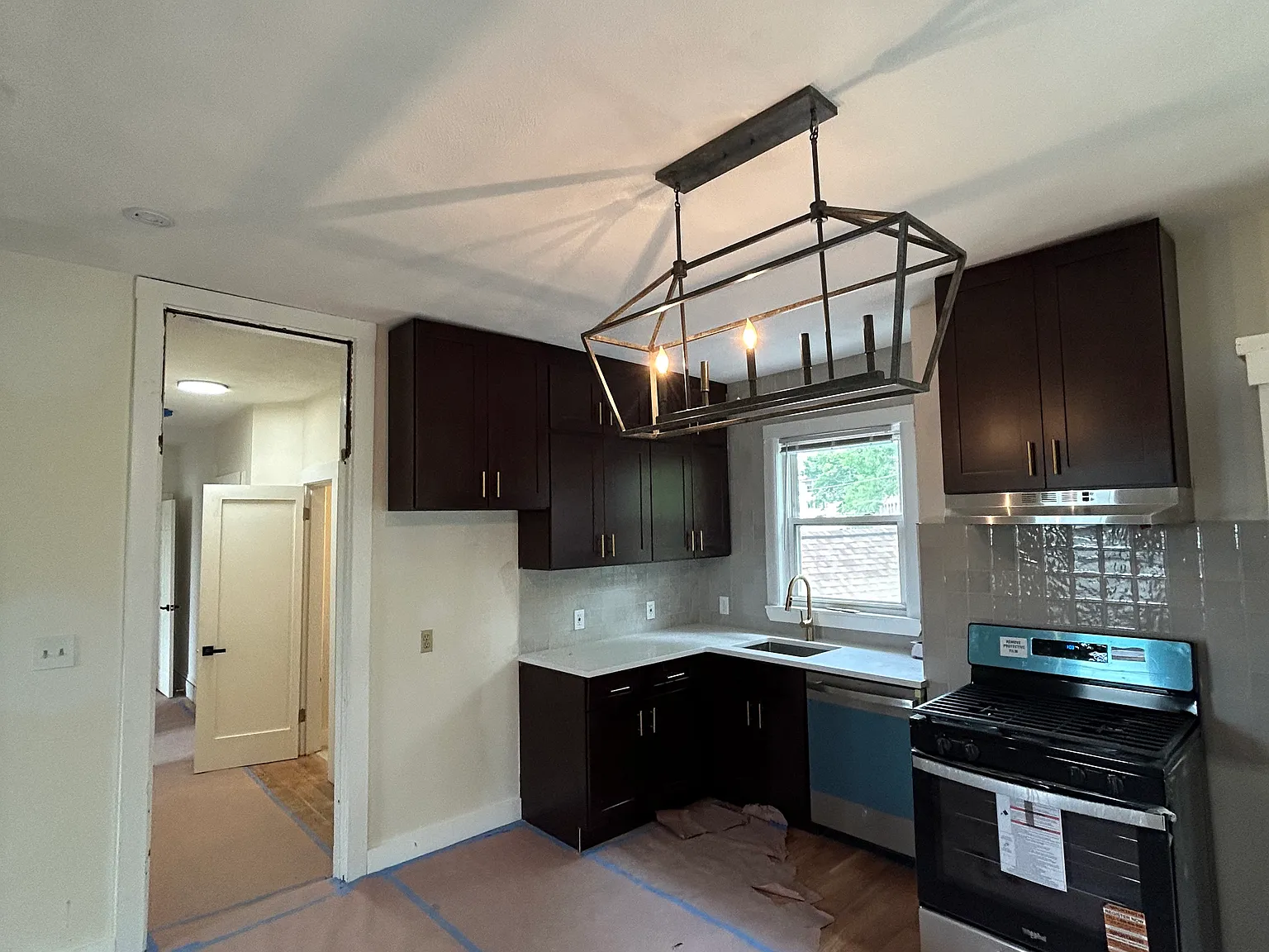 3 bed, 3200 sqft, $1,750 — Photo 1