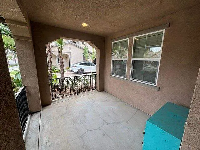 376 Town Forest Ct — Photo 36