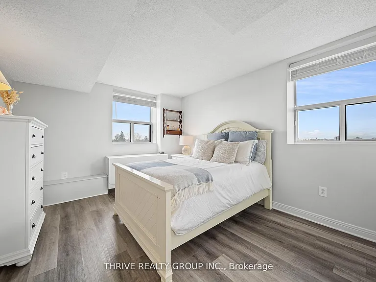 600 Talbot St #803 — Photo 17