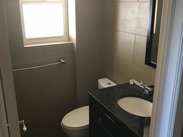 1820 W Girard Ave #2 — Photo 14
