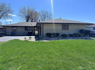 4562 College View Dr, Dayton, OH 45417