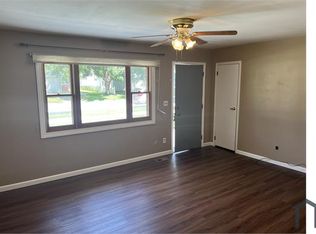 2611 Sheridan Dr, Champaign, IL