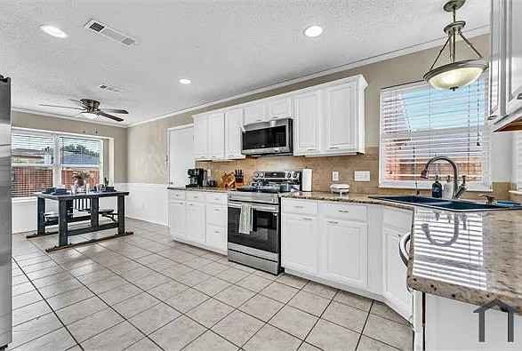 600 Ashcrest Ct — Photo 9