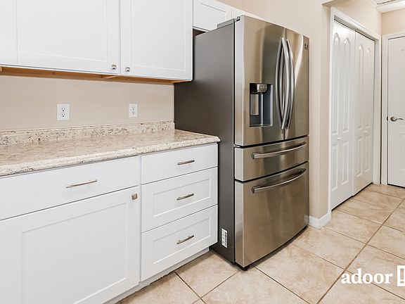 2nd image of 1032 W 7th St