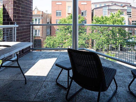 Front deck of the living room.