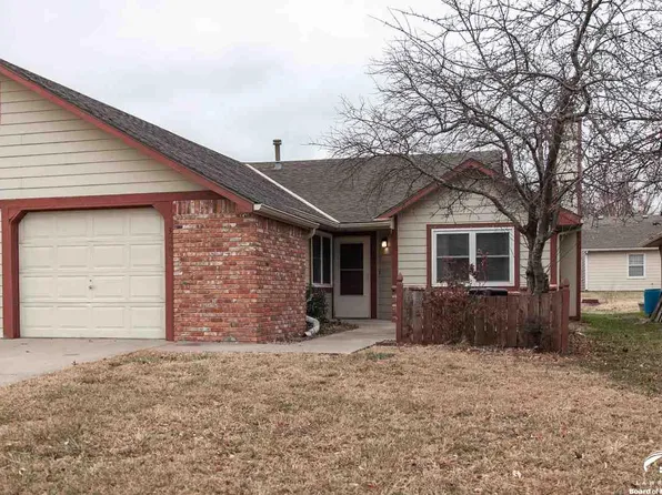 3808 Pinnacle Cir, Lawrence, KS 66049