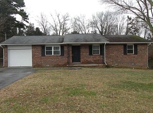 6620 Sedgefield Dr, Knoxville, TN 37923