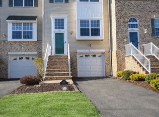 403 Tallwood Ln #403, Dunellen, NJ